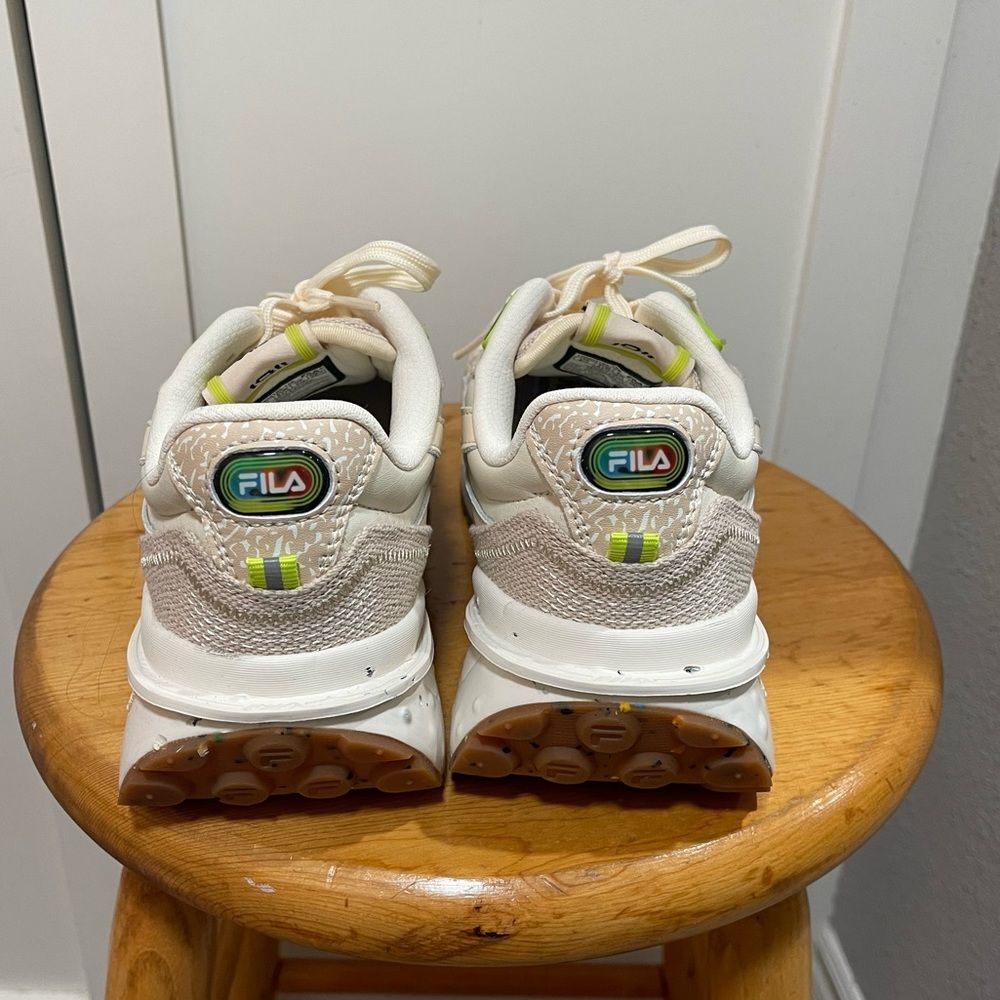 New FILA RENNO ECO Beige Sneakers Mesh Men’s Size 8,5/ womens 10 New - Picture 6 of 8